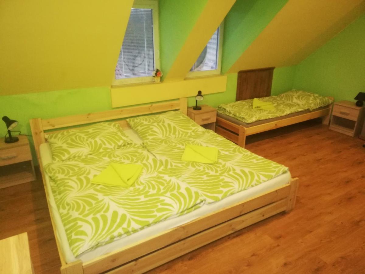 Privat Femamki Lägenhet Licartovce Exteriör bild